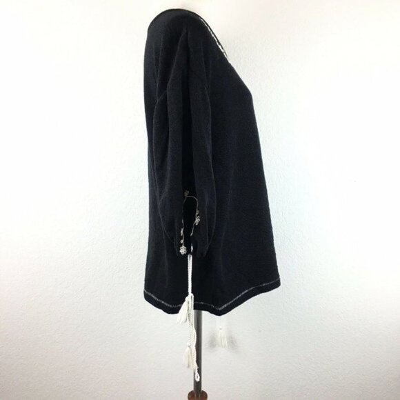 Caslon Embroidered Top Plus Size 0X - Picture 4 of 7